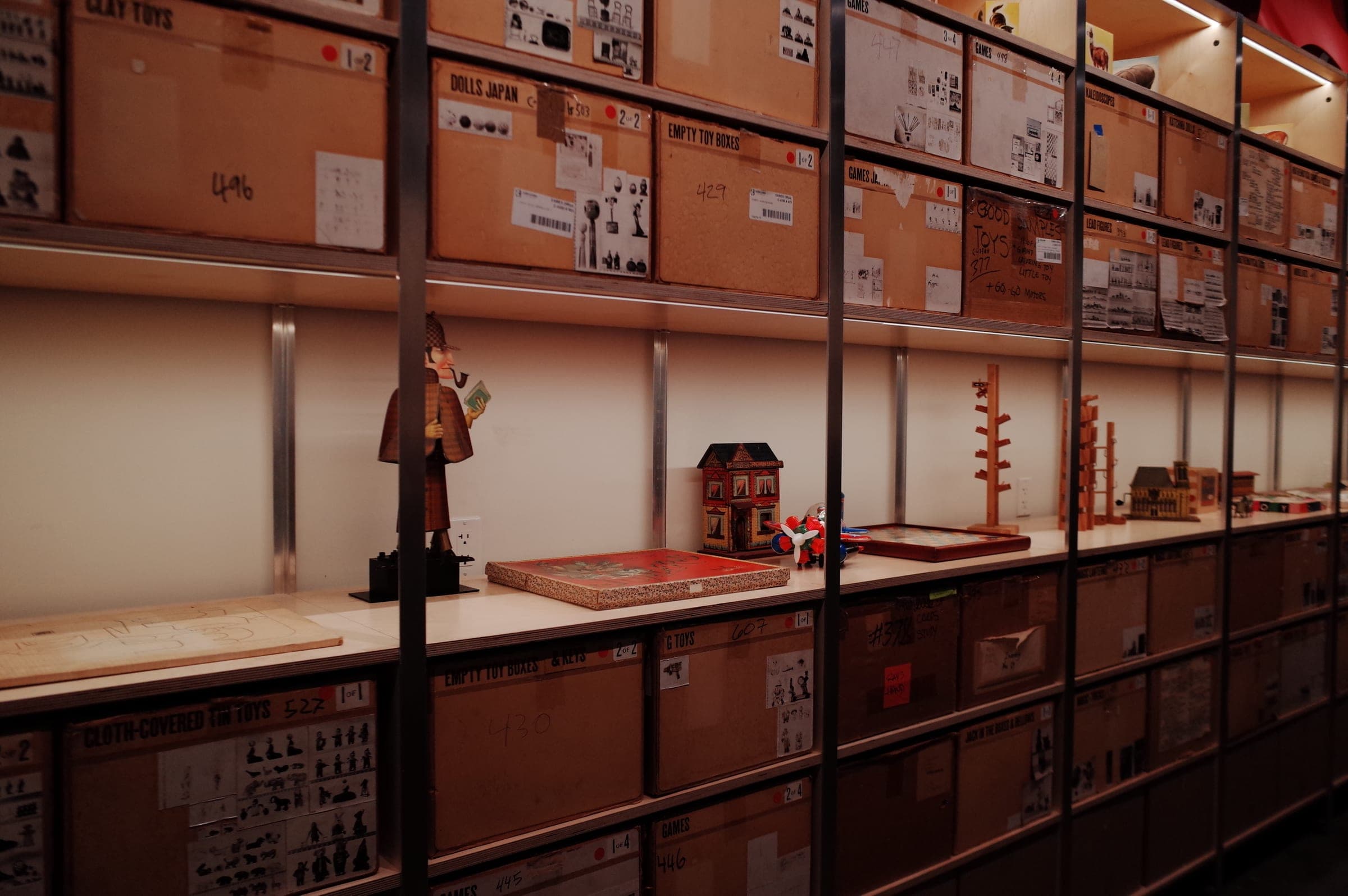 Toy archive shelving